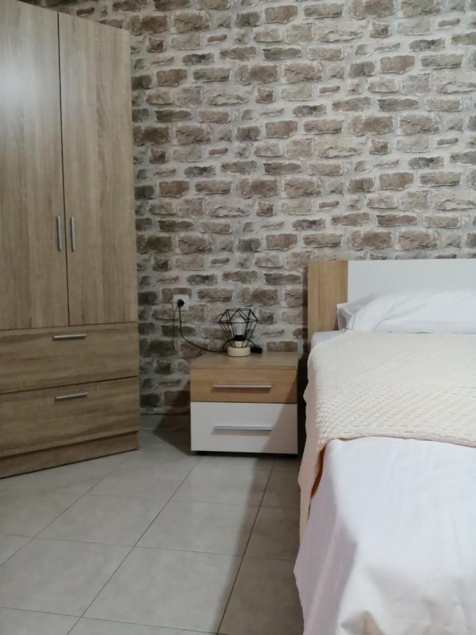 Waterway View Apartment Galatas  Exterior photo